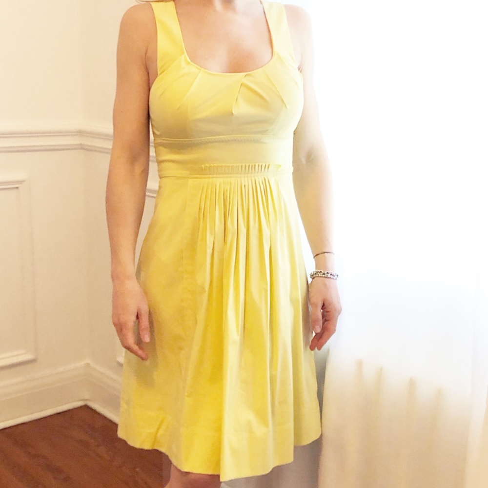 BCBG VTG Butter Yellow Sleeveless Cocktail Dress Size 0